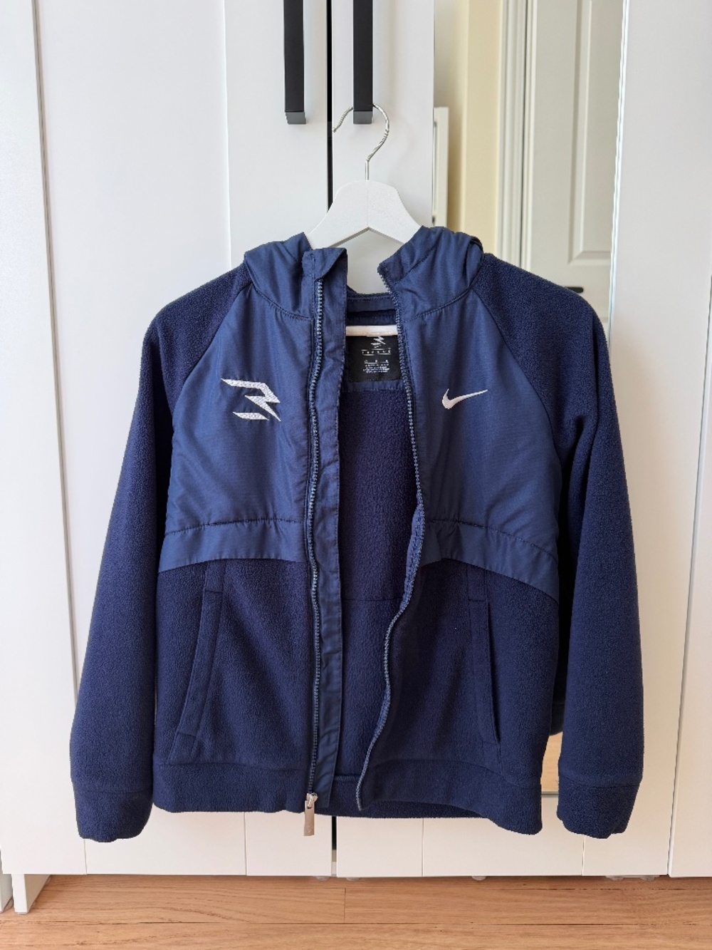 BOYS NIKE MEDIUM 10-12 LIKE NEW SWEATER FLEECE JACKET - BLUE